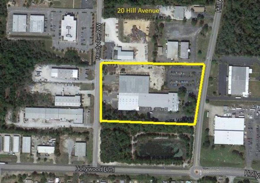 83,329 Square Foot Distribution center under one roof. Located within the Fort Walton Beach Commerce & Technology Park and just east of Hurlburt Field Air Force Base. This one of a kind property sits on 7.54 acres. It consists of nine loading docks and over 24,000 square feet of conditioned office space. Large expansive open warehouse space with ceilings ranging in height from 14' to 24'. The lot has tremendous access with 3 entry points along Hill Avenue and 2 entry points along Ready Avenue. This facility was home to Edwin Watts Golf for many years. Space is divisible and landlord will consider Tenant Improvement Allowance for the right deal and credit worthy tenant.