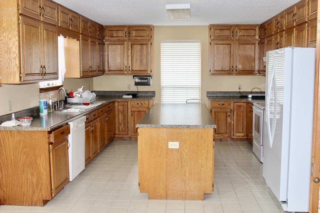 647 Hubbard Street - Residential