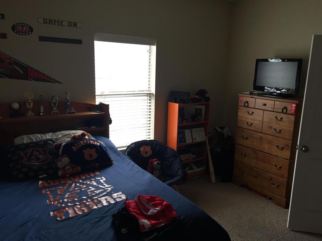 LIBERTY OAKS - Residential Lease
