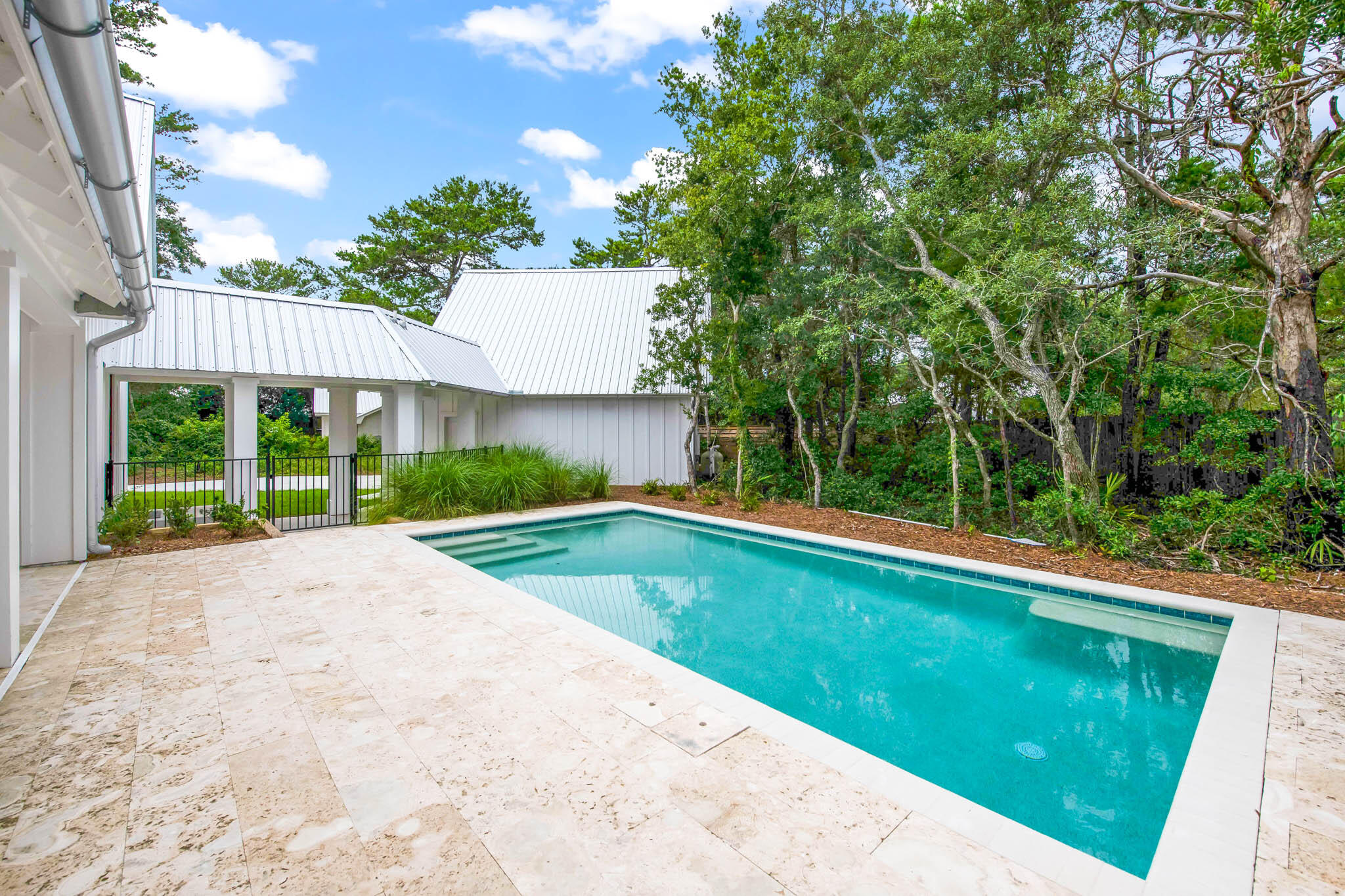 SEABREEZE - Residential