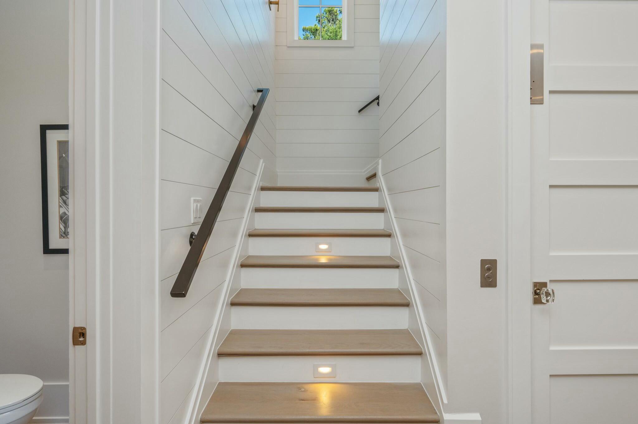 VILLAGE OF WHITE CLIFFS THE - Residential
