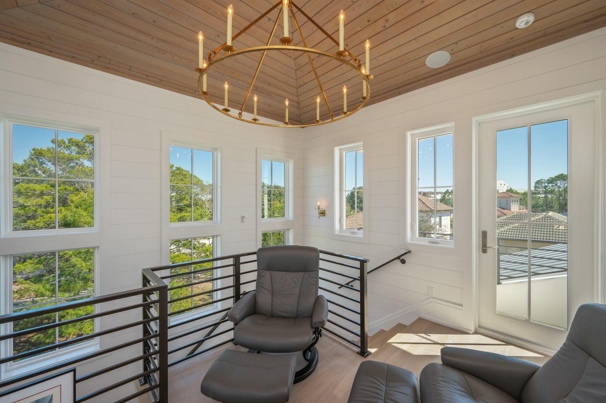 VILLAGE OF WHITE CLIFFS THE - Residential
