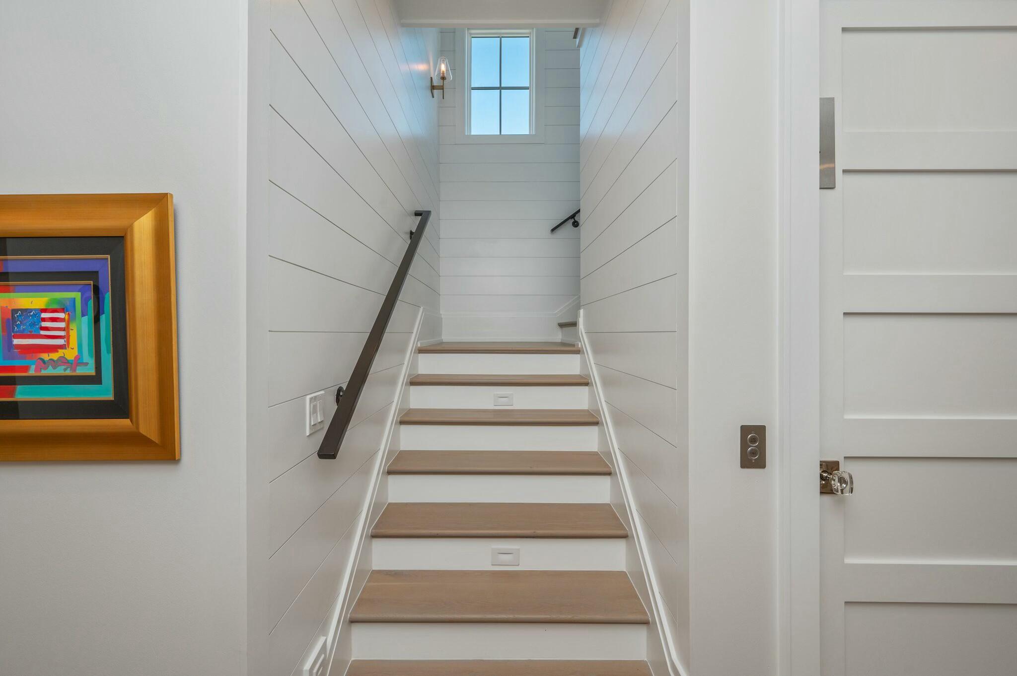 VILLAGE OF WHITE CLIFFS THE - Residential