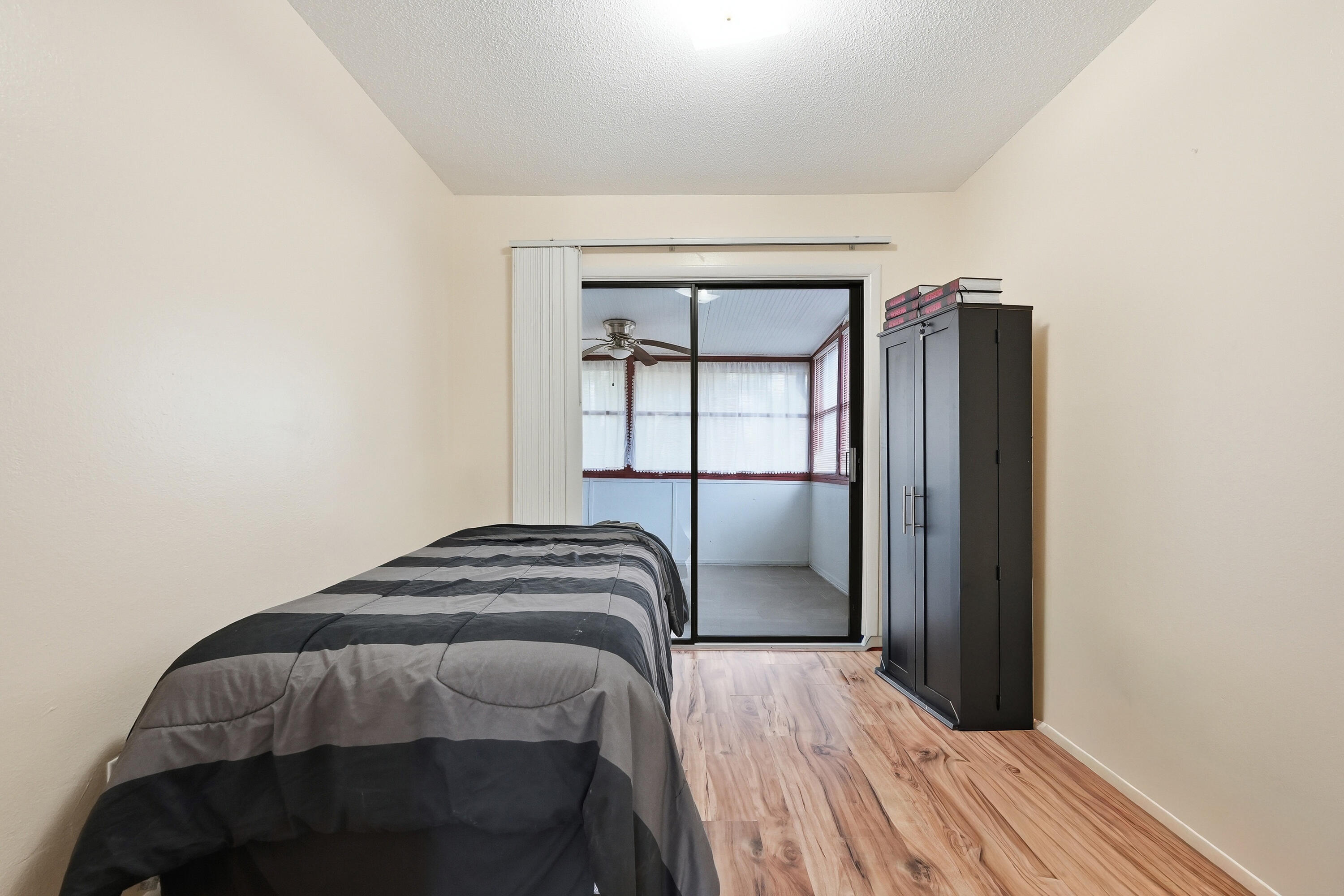 PORT DIXIE BEG NE COR BLK 56 S 164.67 FT - Residential