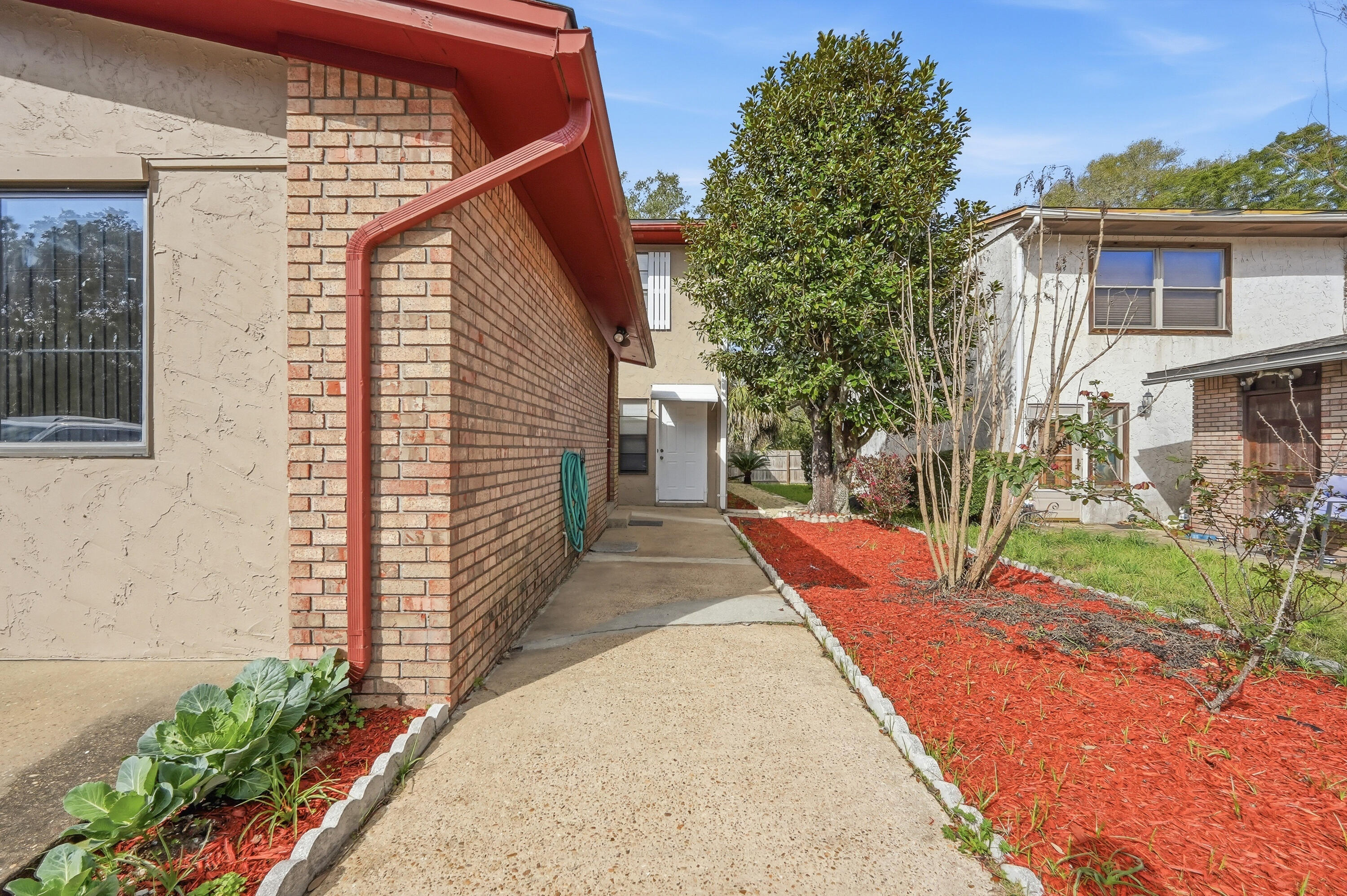 PORT DIXIE BEG NE COR BLK 56 S 164.67 FT - Residential