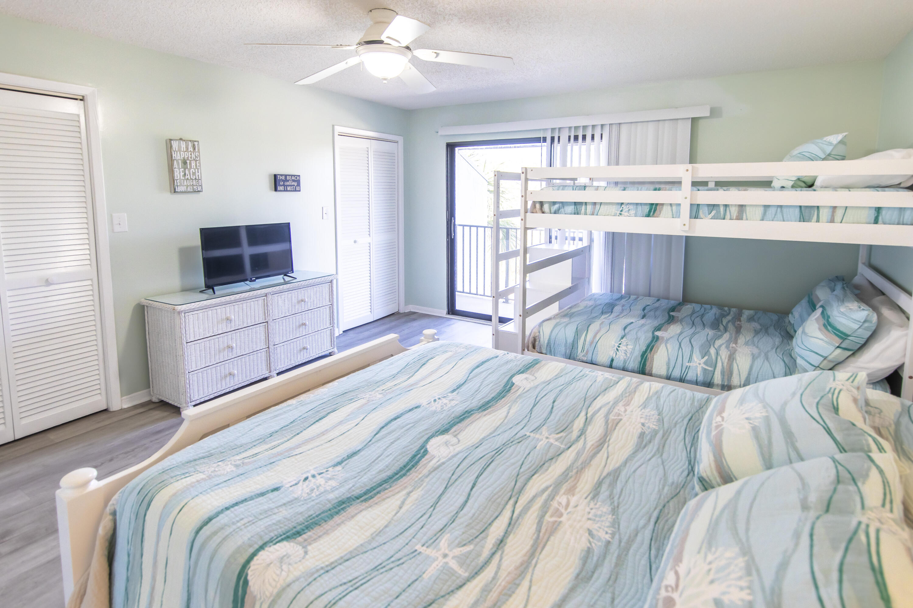EDGEWATER GOLF VILLAS 2A CONDO - Residential