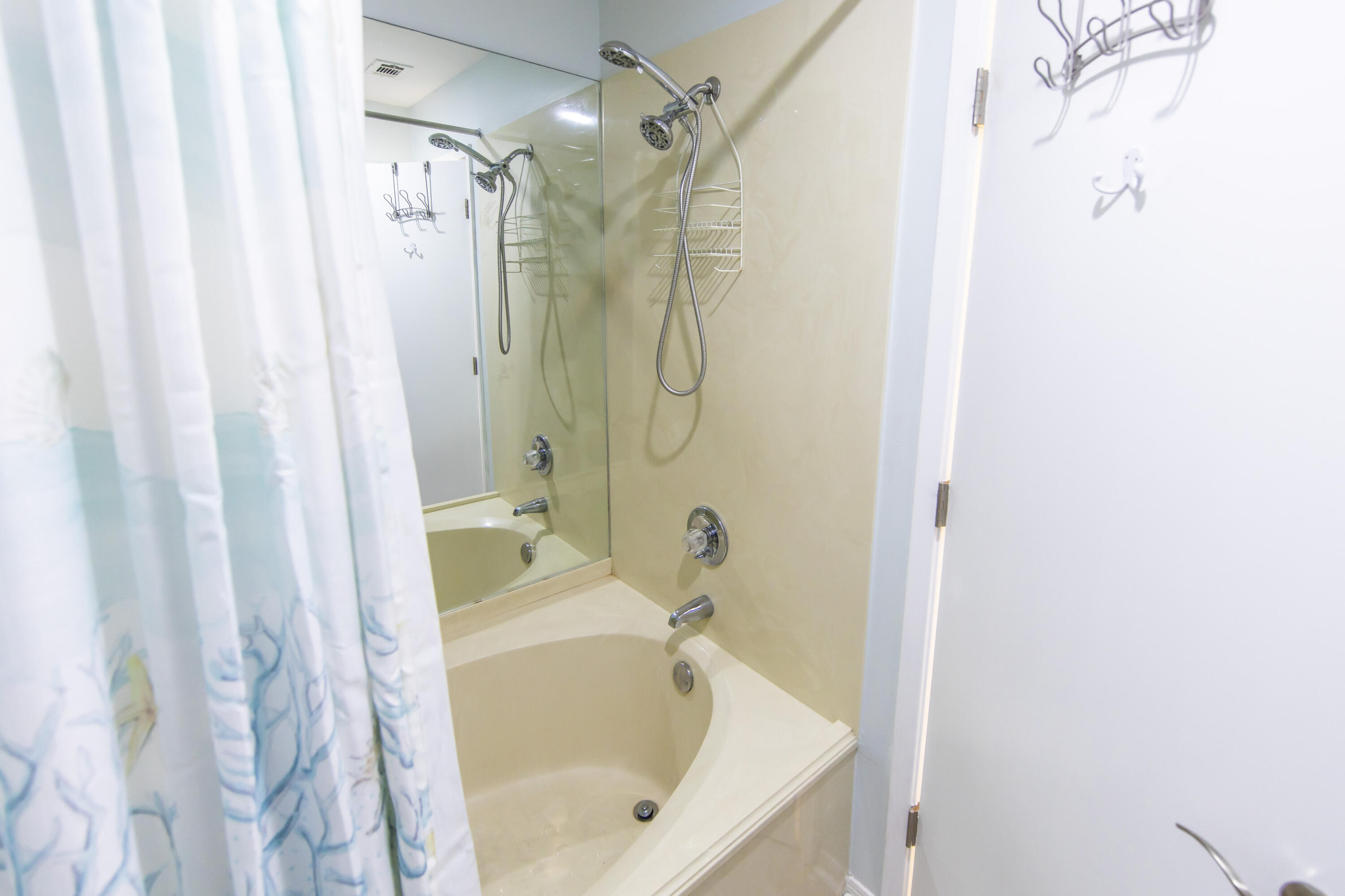 EDGEWATER GOLF VILLAS 2A CONDO - Residential