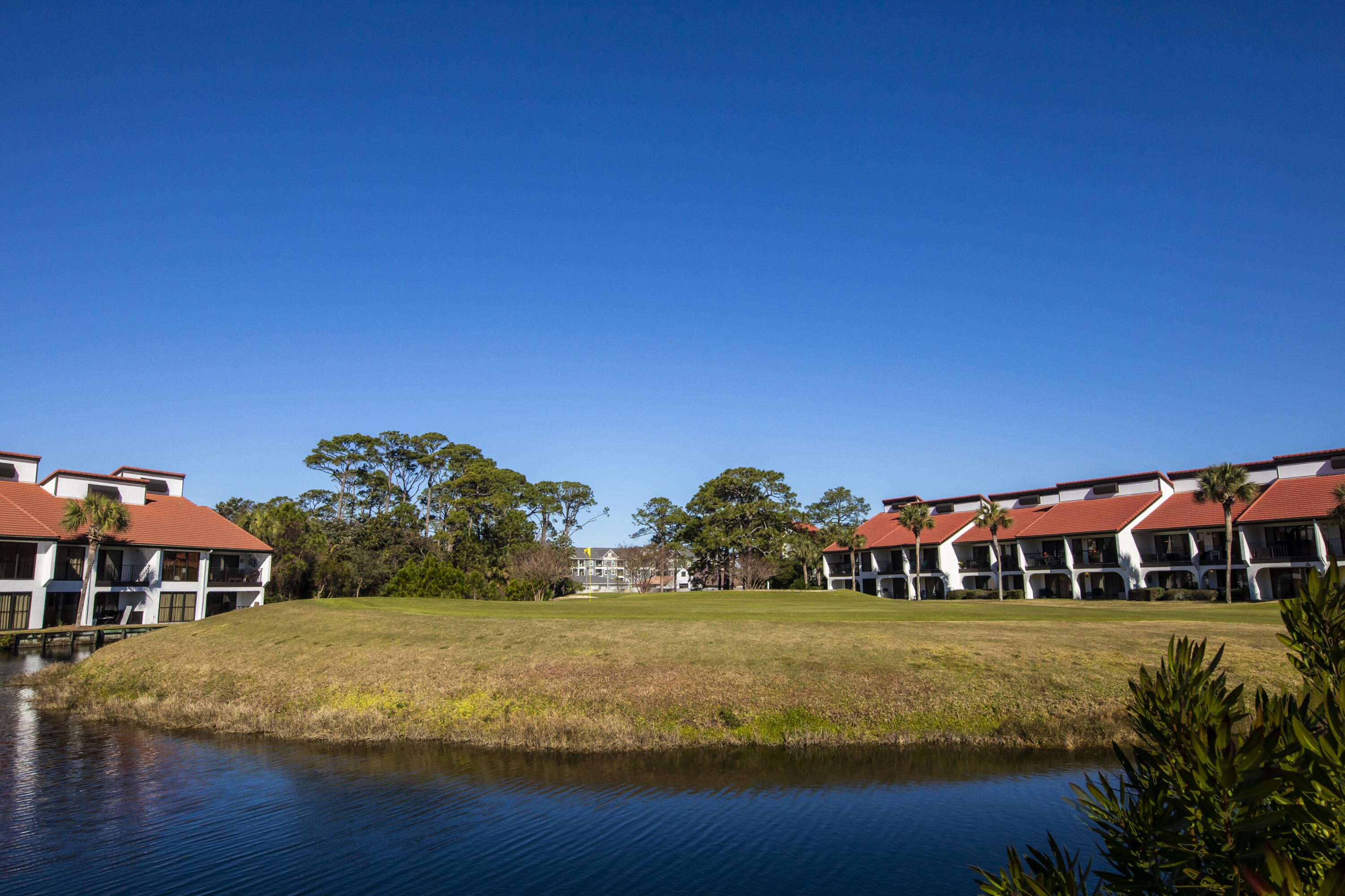 EDGEWATER GOLF VILLAS 2A CONDO - Residential