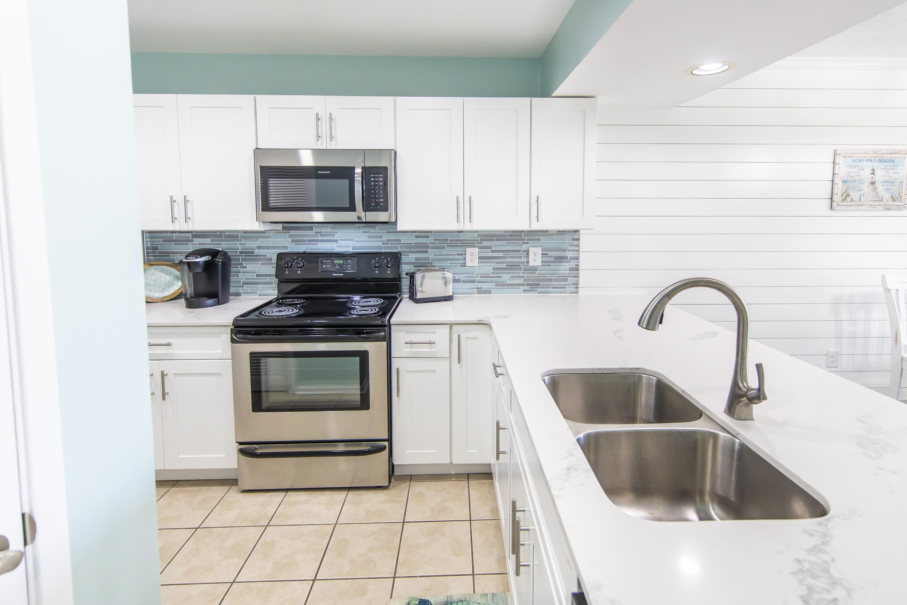 EDGEWATER GOLF VILLAS 2A CONDO - Residential