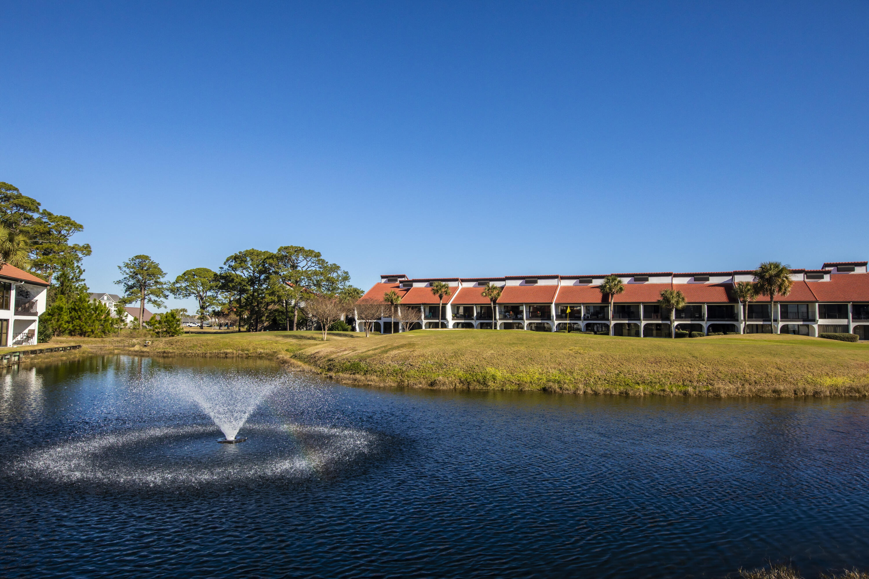 EDGEWATER GOLF VILLAS 2A CONDO - Residential