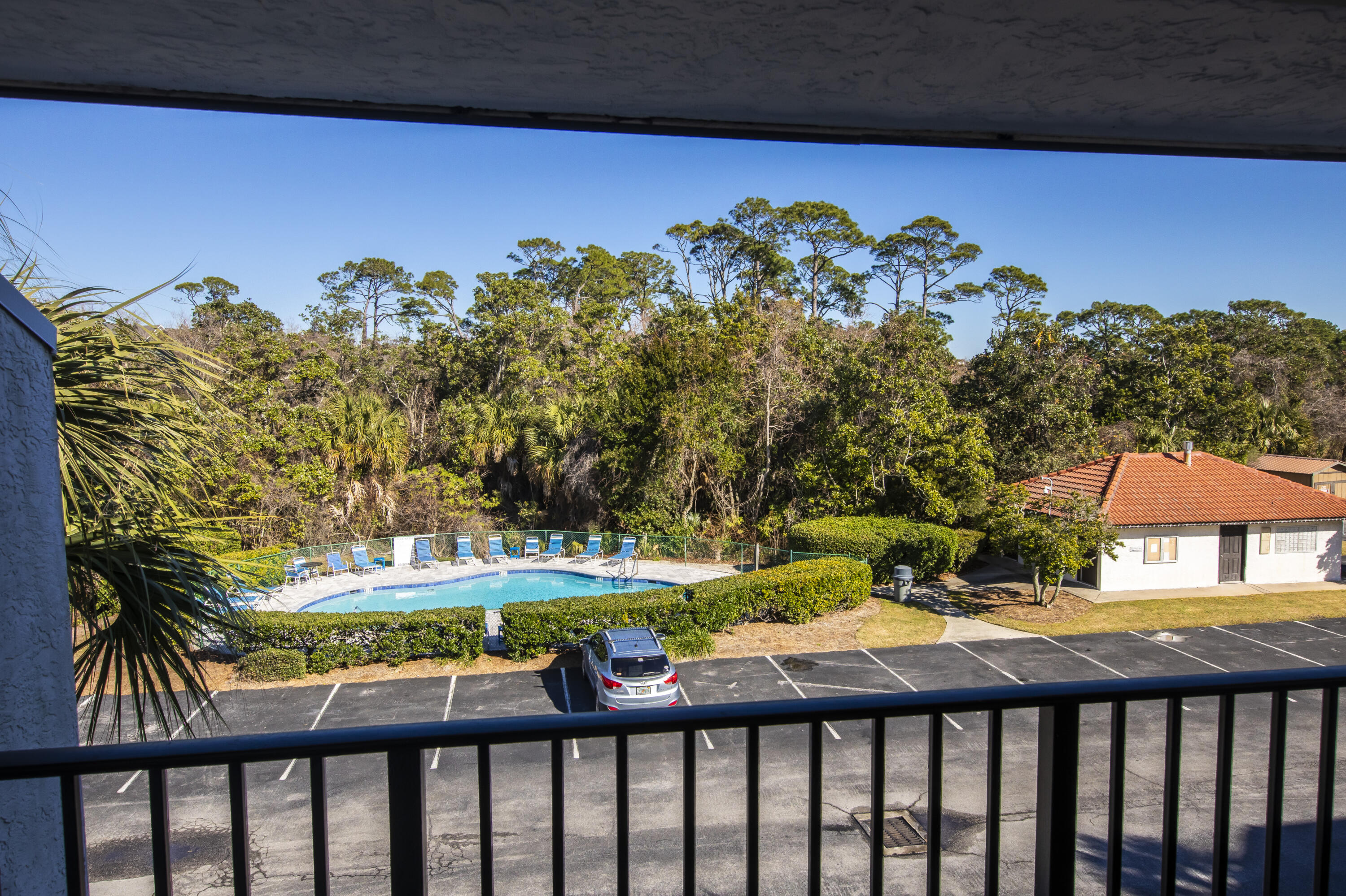 EDGEWATER GOLF VILLAS 2A CONDO - Residential