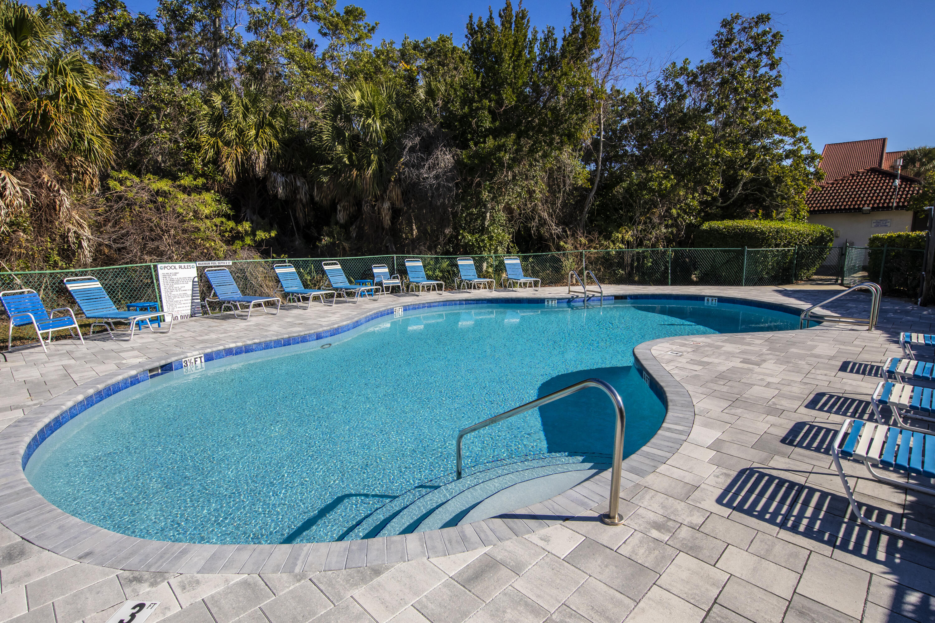 EDGEWATER GOLF VILLAS 2A CONDO - Residential