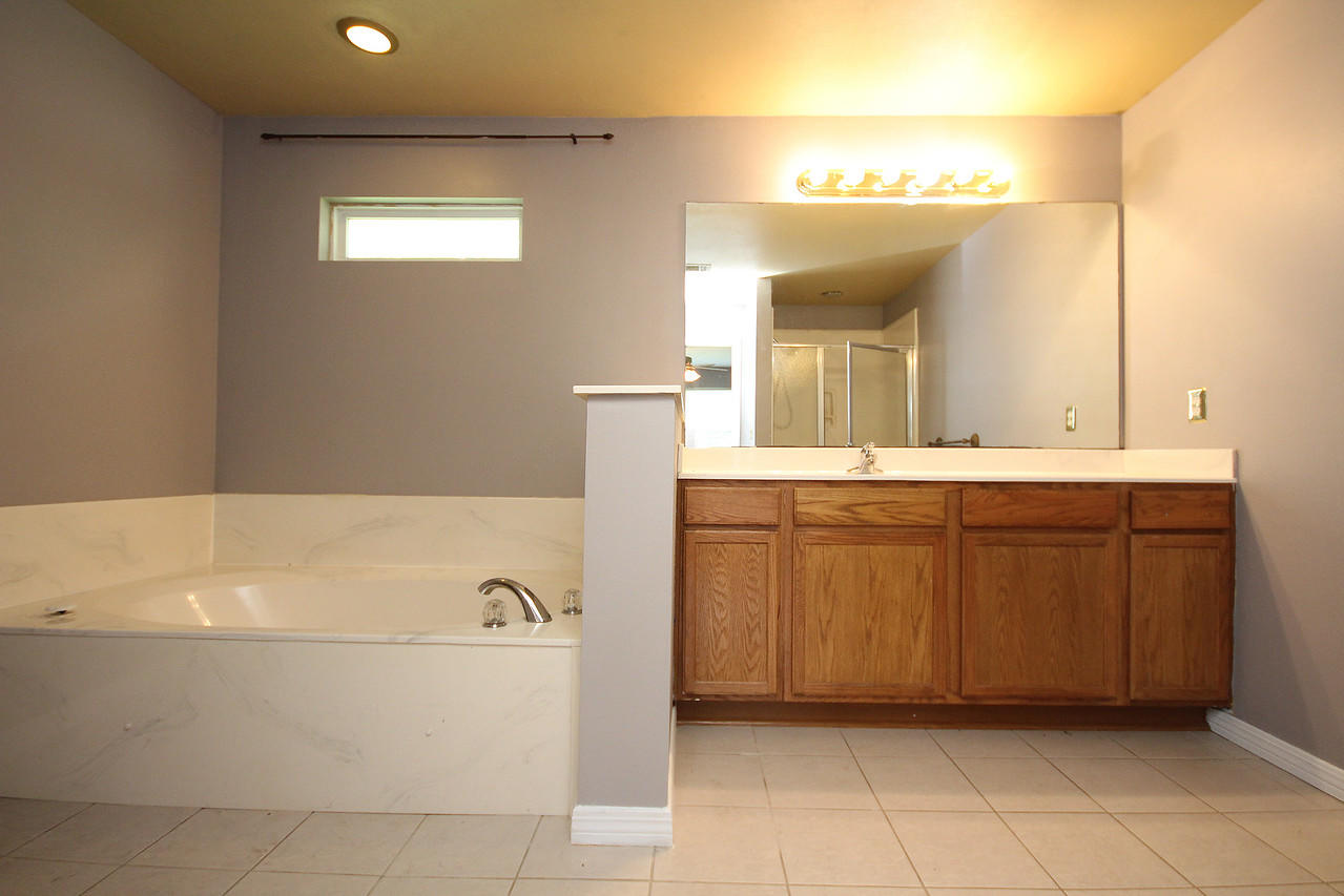 Navarre 2nd add lot 15 Blk 47 - Residential