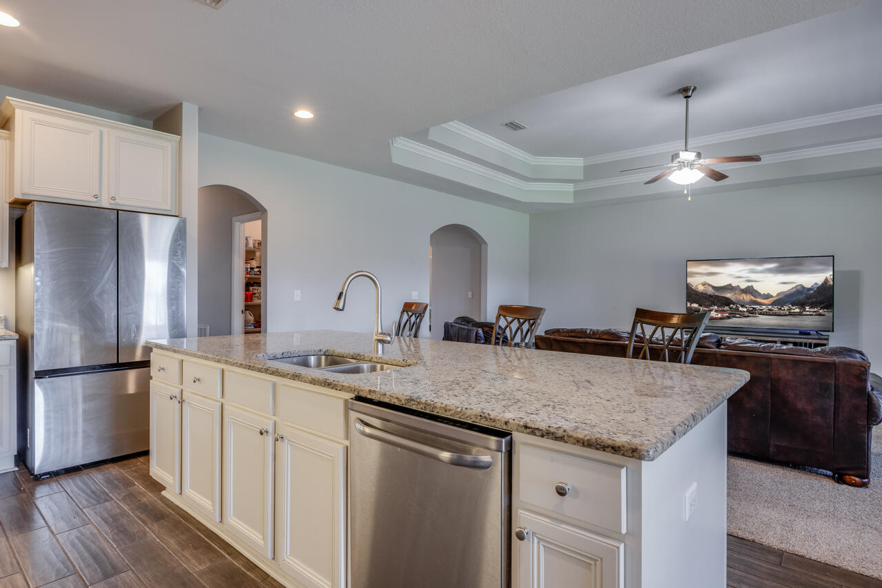 REDSTONE ESTATES - Residential