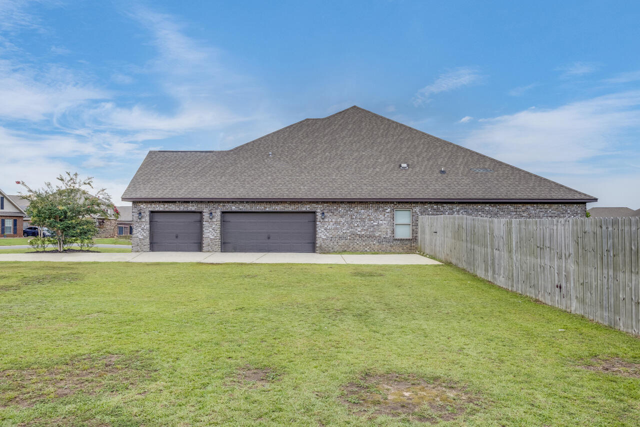 REDSTONE ESTATES - Residential