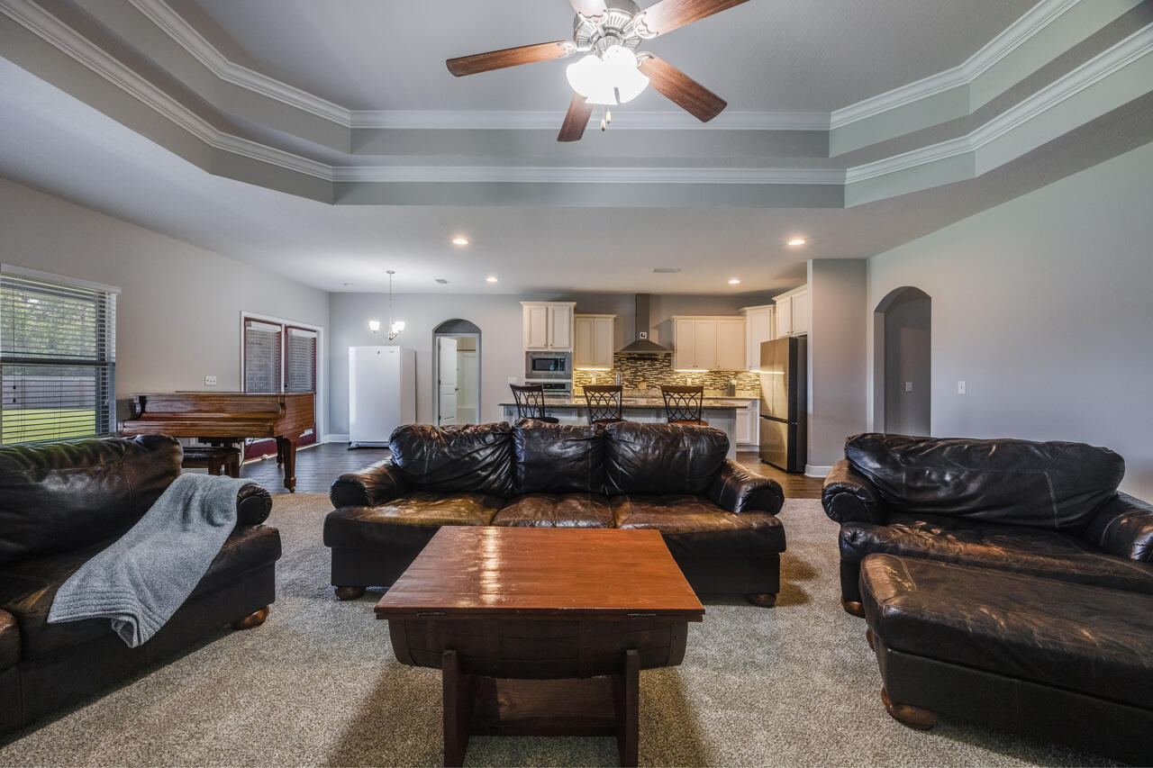 REDSTONE ESTATES - Residential