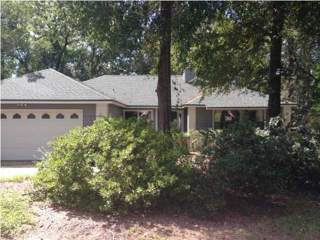 COUNTRY CLUB ESTATES 1 OF CRESTVIEW - Residential