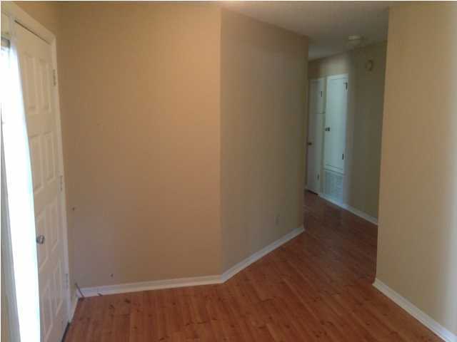 COUNTRY CLUB ESTATES 1 OF CRESTVIEW - Residential