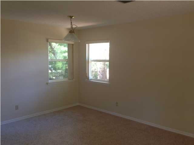 COUNTRY CLUB ESTATES 1 OF CRESTVIEW - Residential