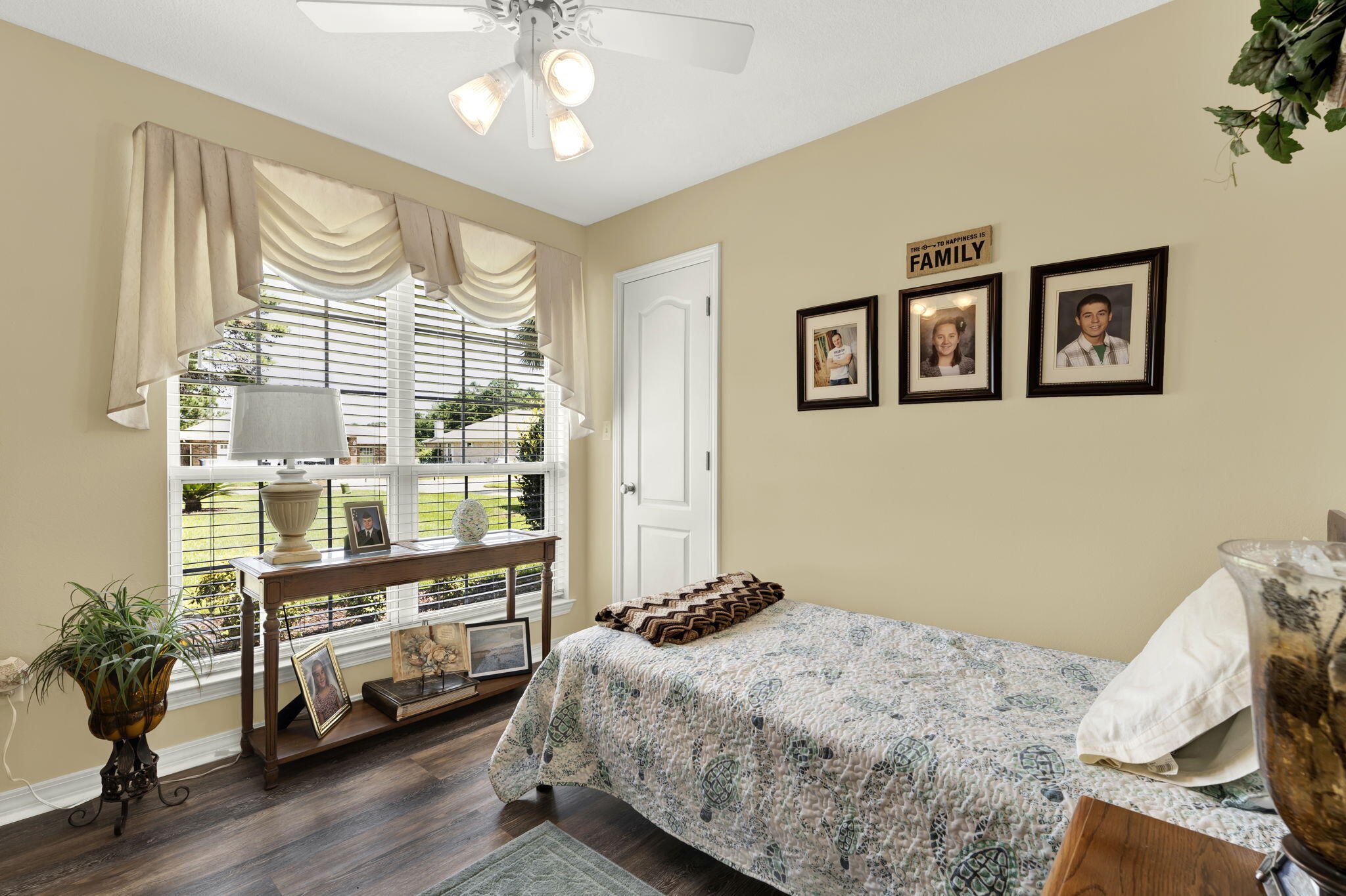 CREEKS EDGE THE - Residential