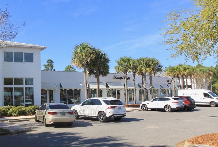 Upscale Retail Center space strategically located between Destin Commons and Silver Sands Outlets on the south side of Highway 98. This high-end center has tremendous retail synergy that includes Avant Garde Hair Salon, Kiki Risa women's boutique, Bella Beach, & Beautiful Lights. Come take a look at this fabulous retail location. Destin is a popular year around tourism destination with over 4 Million visitors per year. Florida DOT traffic counts for the location are 49,300 ADT.