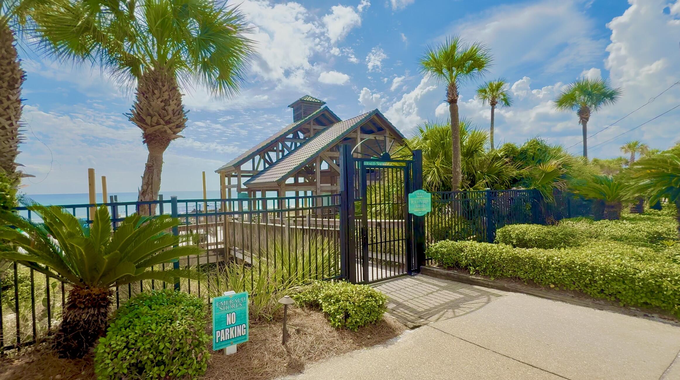 EMERALD SHORES - Residential