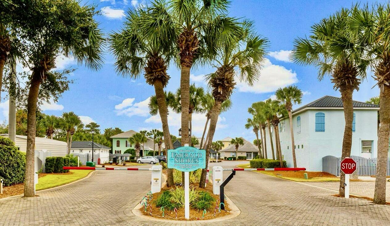 EMERALD SHORES - Residential
