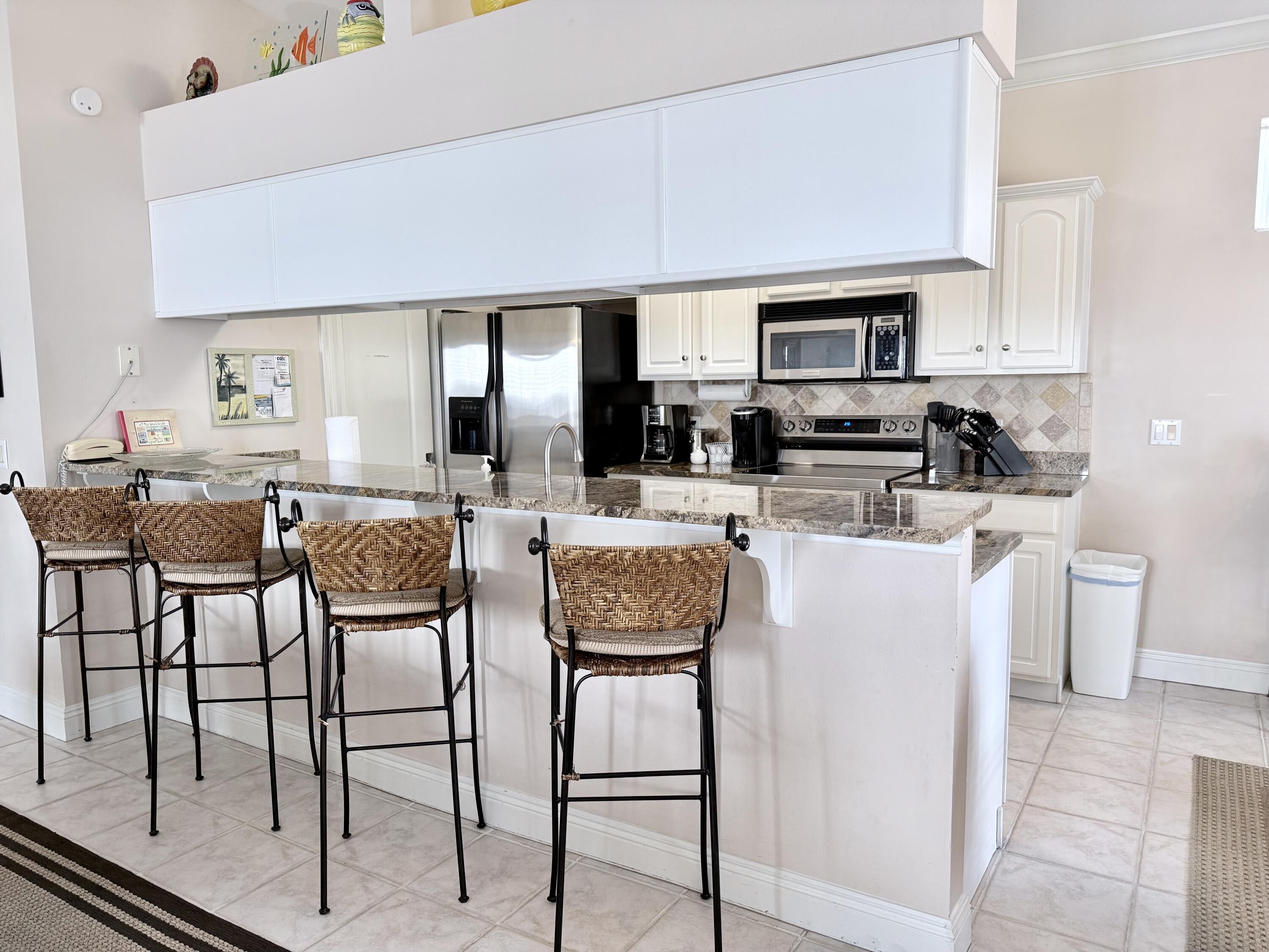 EMERALD SHORES - Residential