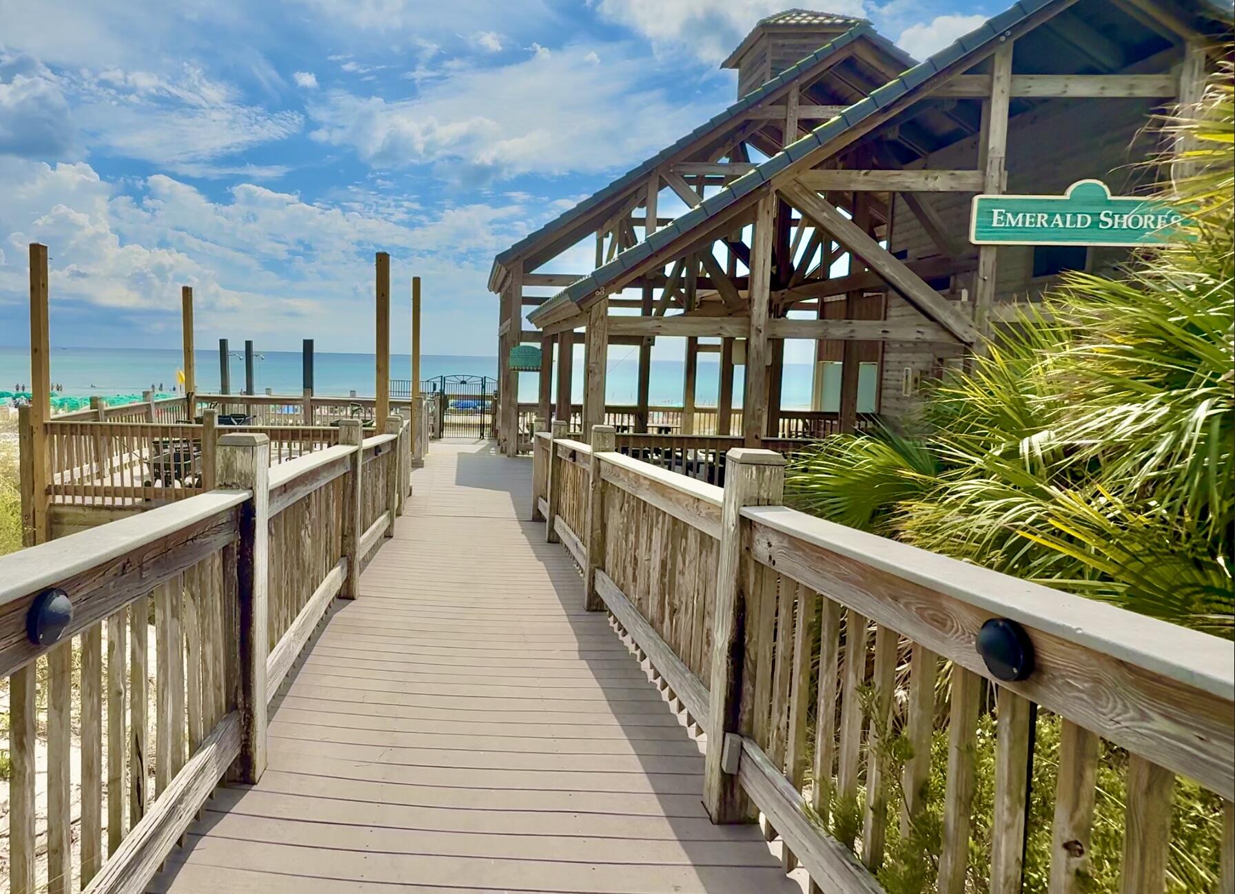 EMERALD SHORES - Residential