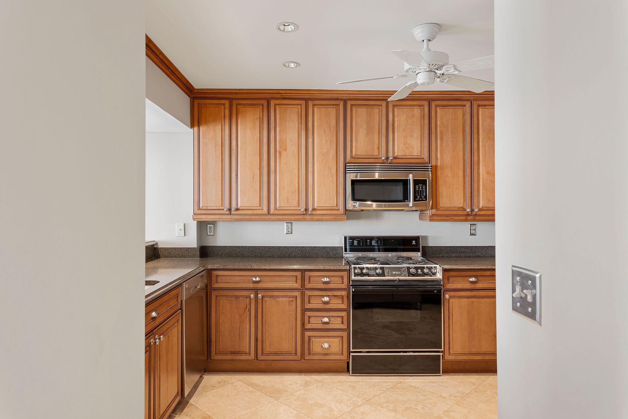 WHITE CLIFFS CONDO - Residential