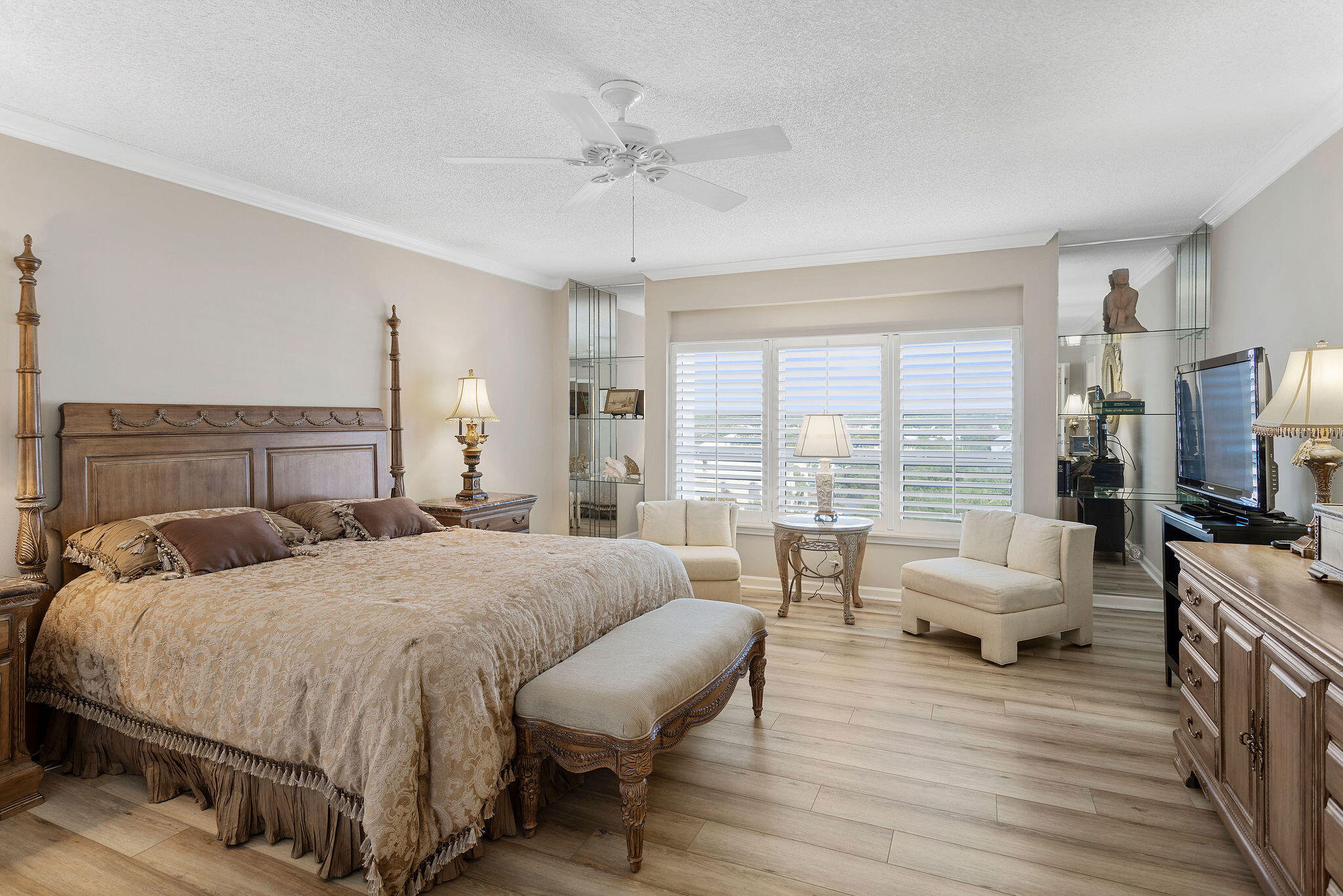 WHITE CLIFFS CONDO - Residential