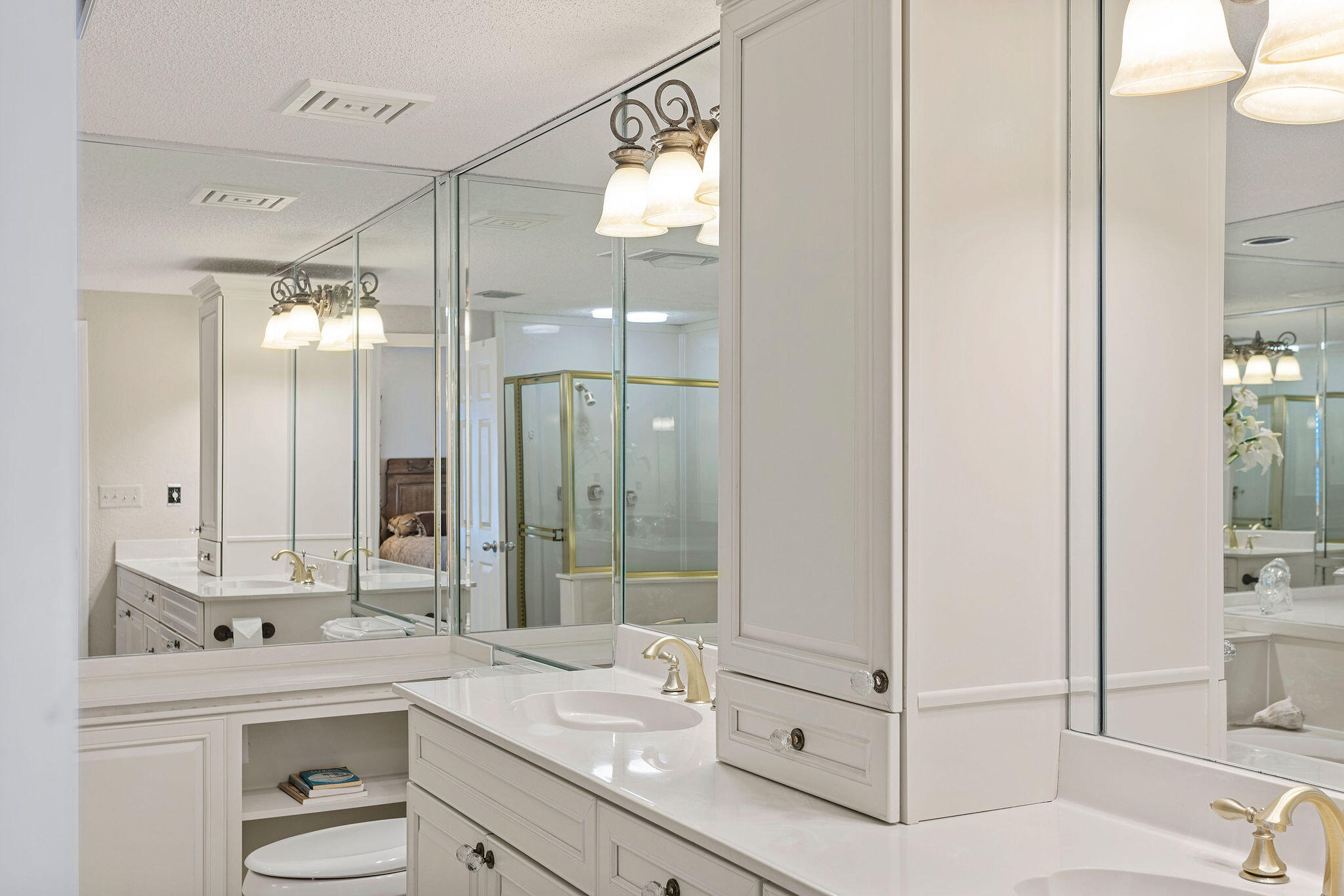 WHITE CLIFFS CONDO - Residential