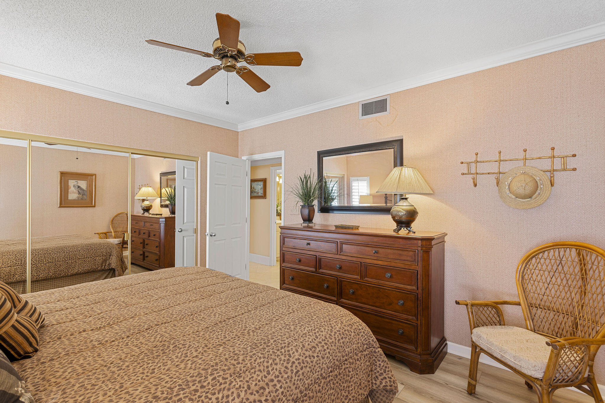 WHITE CLIFFS CONDO - Residential