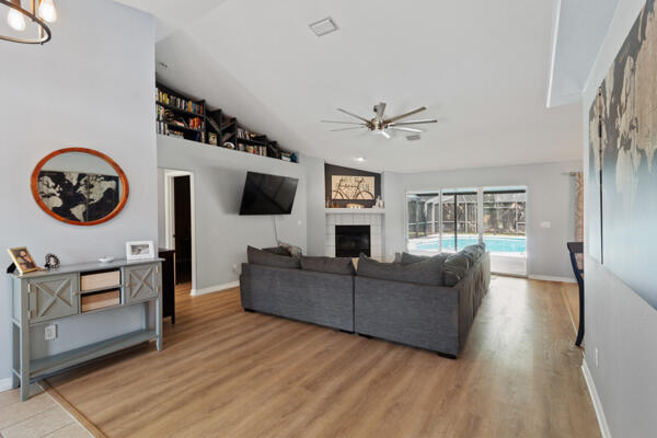 HOLLEY BY THE SEA - Residential