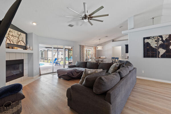 HOLLEY BY THE SEA - Residential