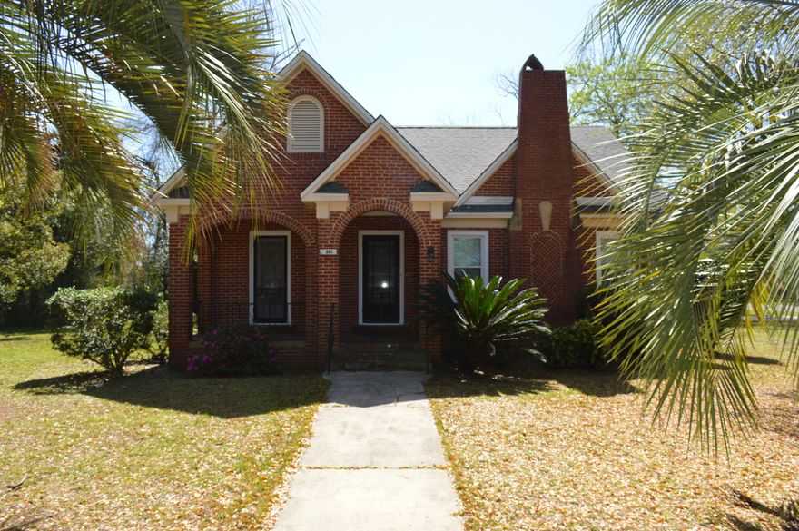 Prestigious and historic home featuring unique architecture in the middle of Crestview!  Layout and location are very conducive for a professional office - large rooms, wide hallways. Wonderful location, convenient to the new courthouse, banks, restaurants and all that growing Crestview has to offer - Neighborhood of commercial and professional. NEW Roof May, 2015 -  ALL windows replaced in July, 2019. Original wood floors that will be easy to restore to their prior glory.   Many possibilities for this great property - Office, Retail, Restaurant; even with living quarters if you prefer! The layout will accommodate more than one tenant. Corner Lot, Parking side and front.