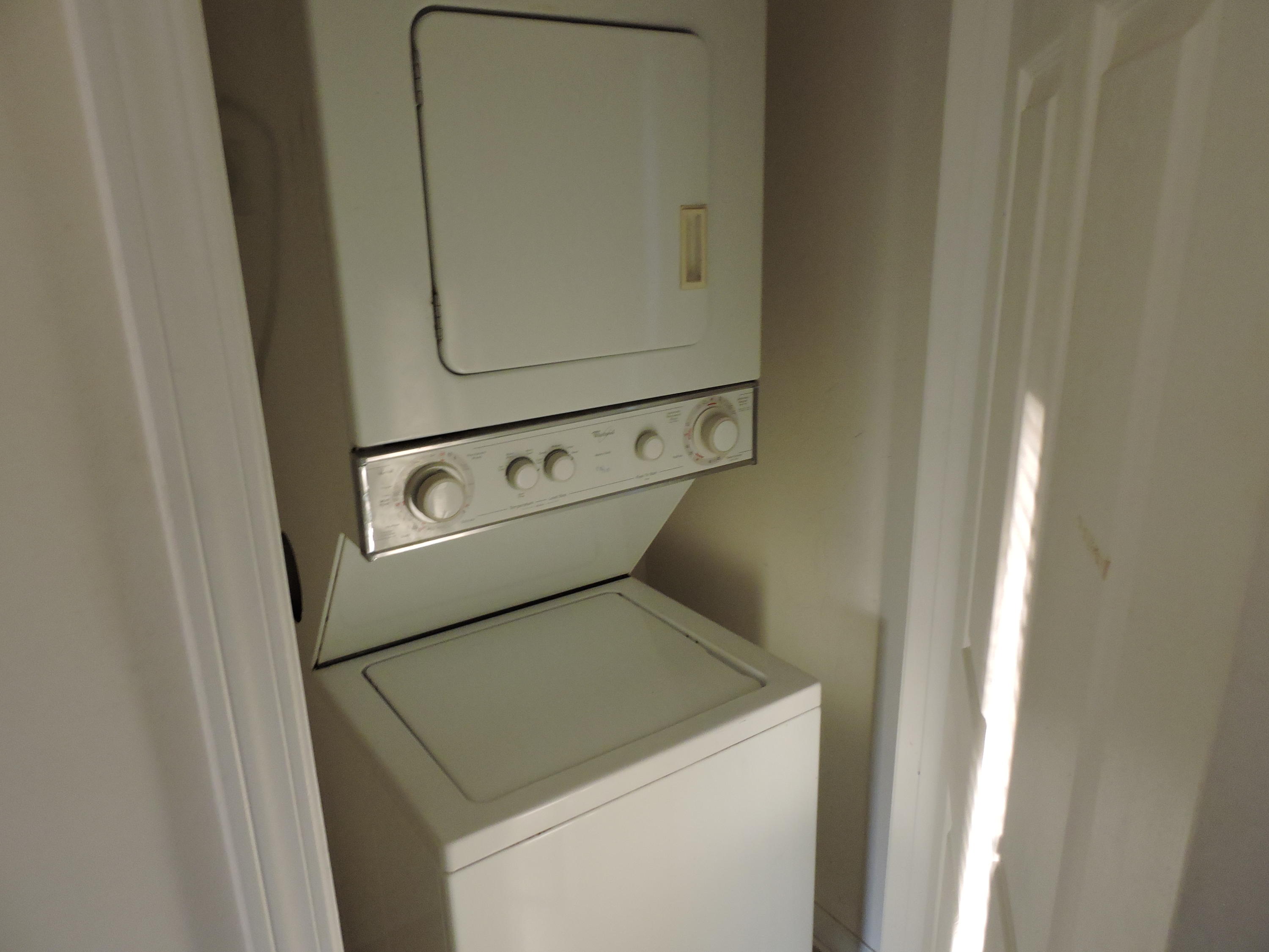 ROLLING PINES - Residential Lease