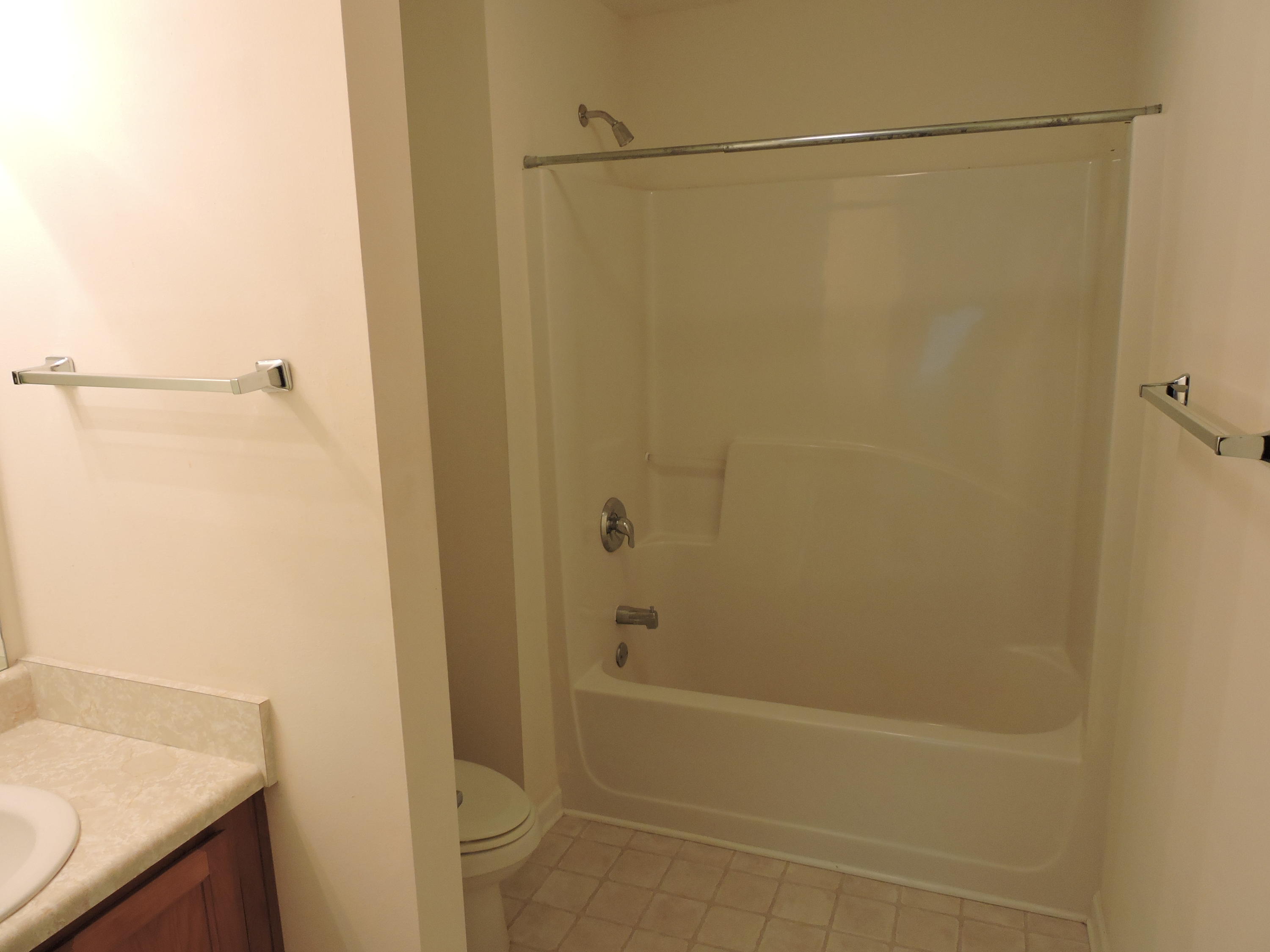 ROLLING PINES - Residential Lease