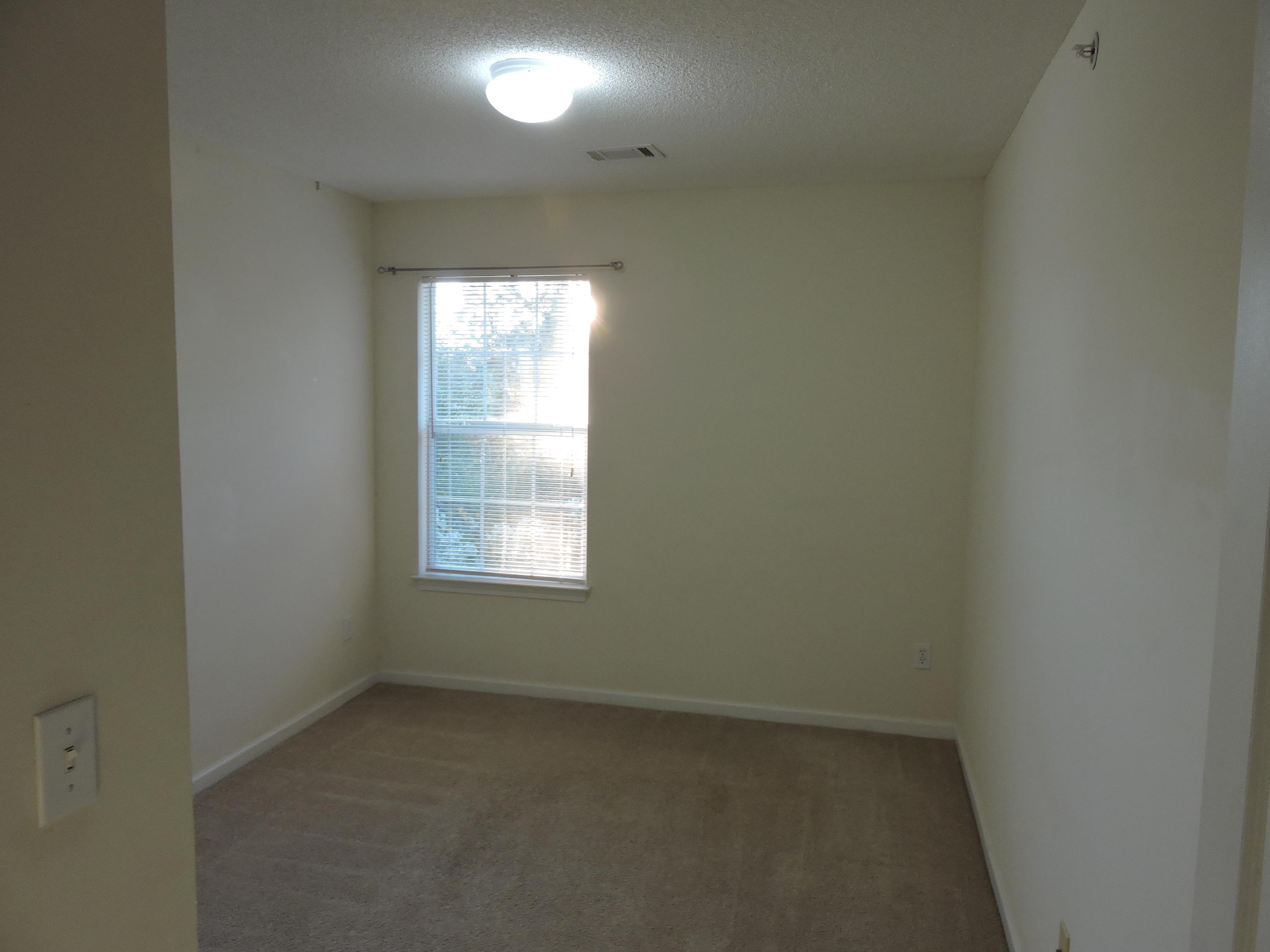 ROLLING PINES - Residential Lease