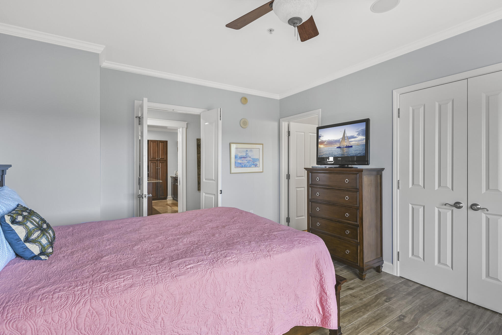 ONE WATER PLACE - Residential