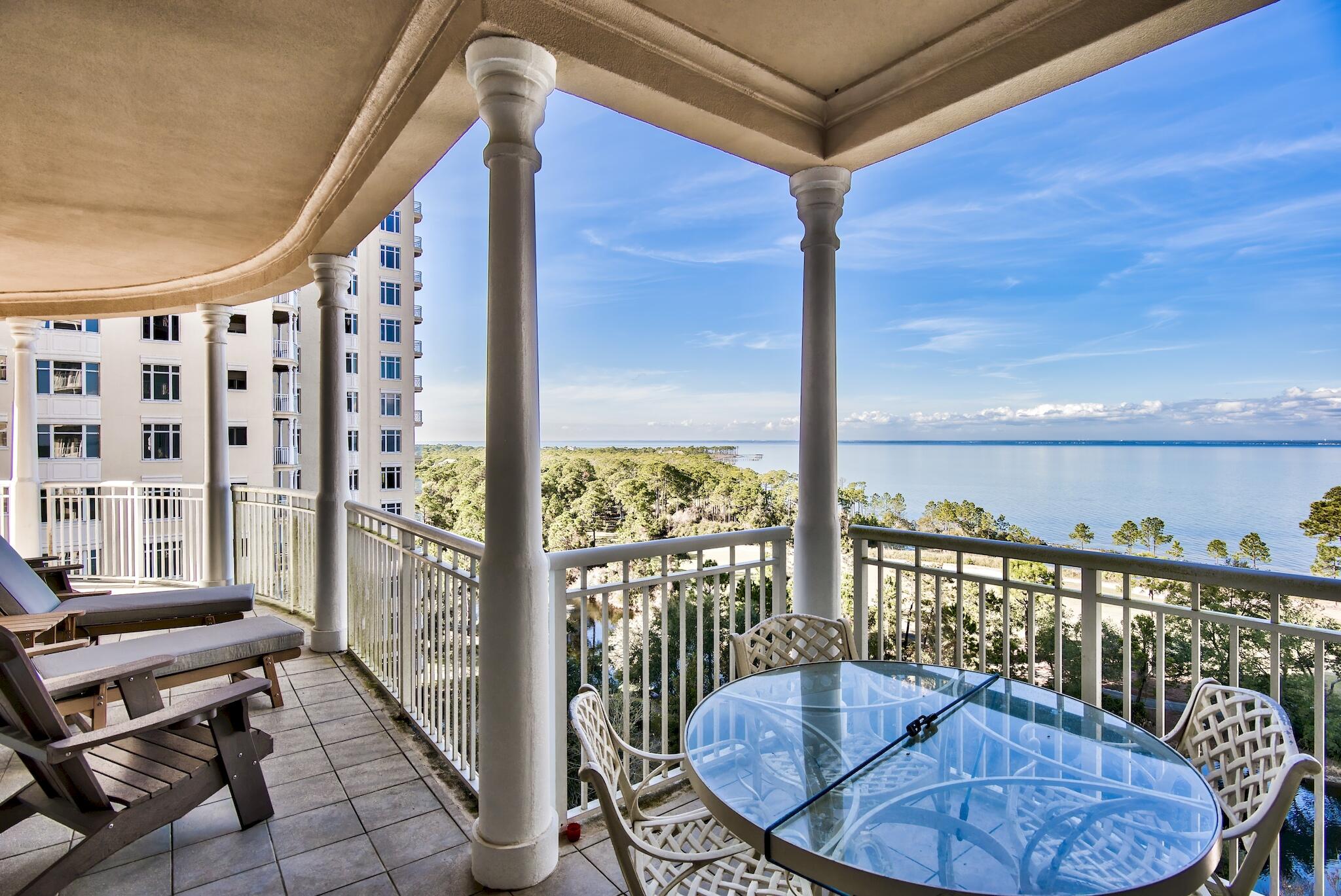 ONE WATER PLACE - Residential