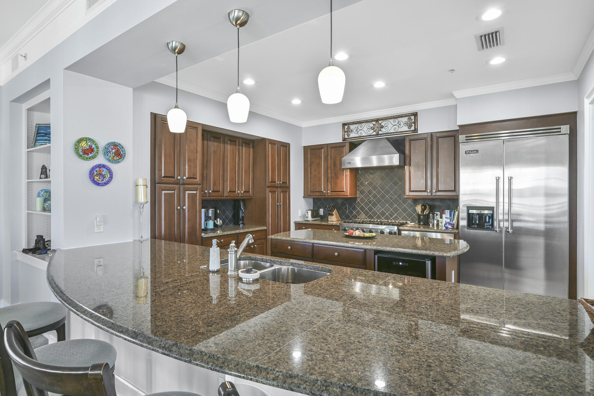 ONE WATER PLACE - Residential