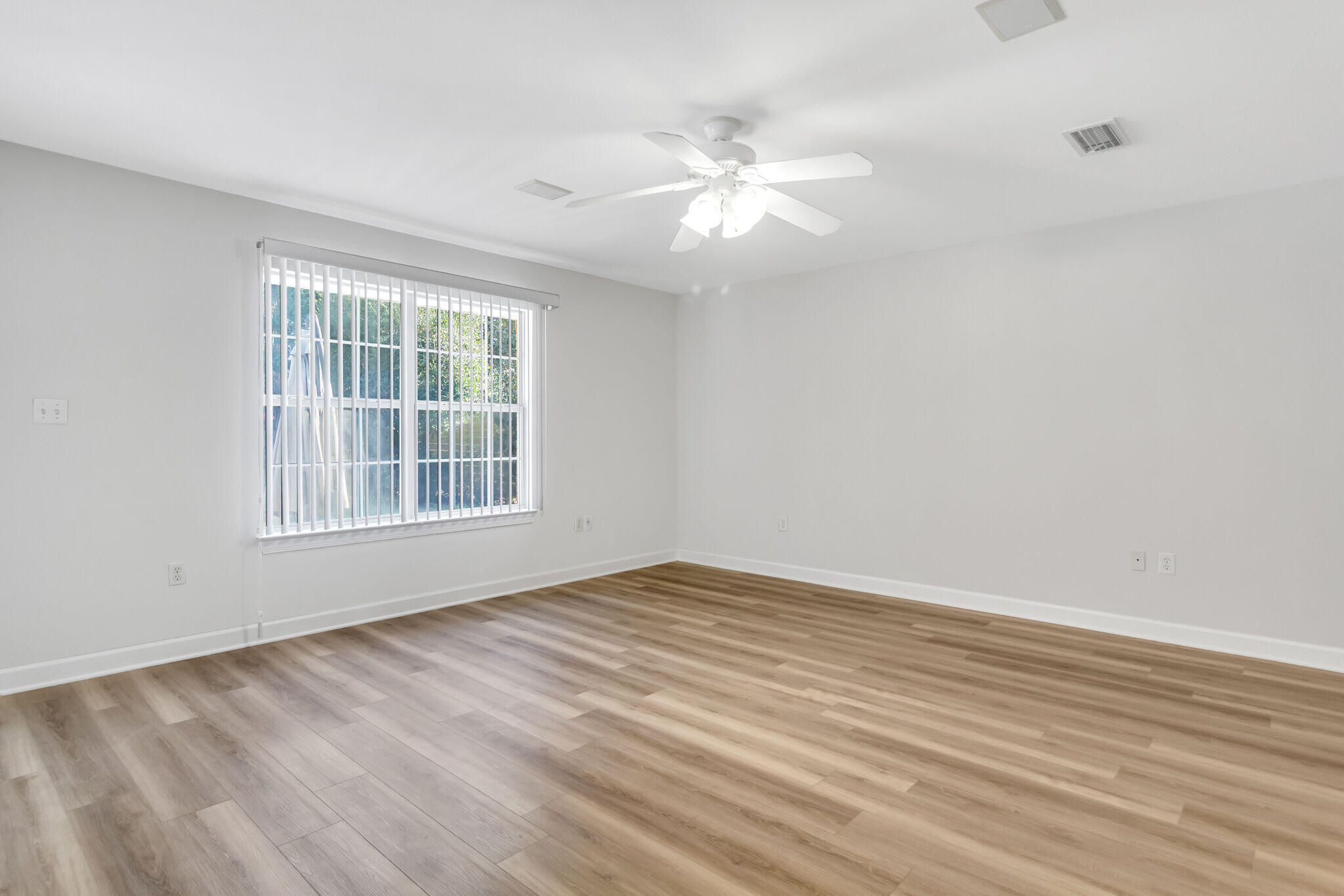 RAINTREE ESTATES - Residential Lease