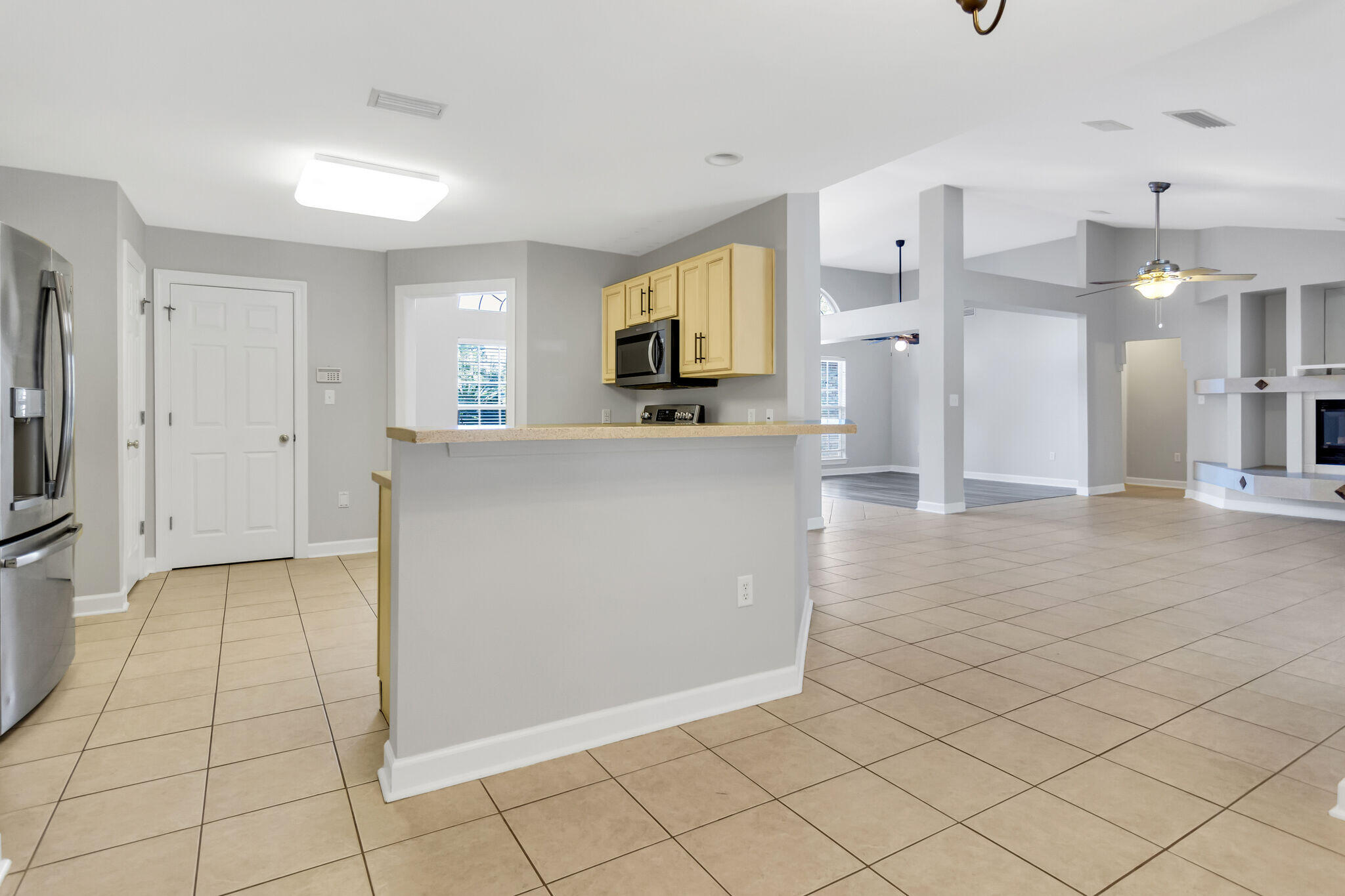 RAINTREE ESTATES - Residential Lease