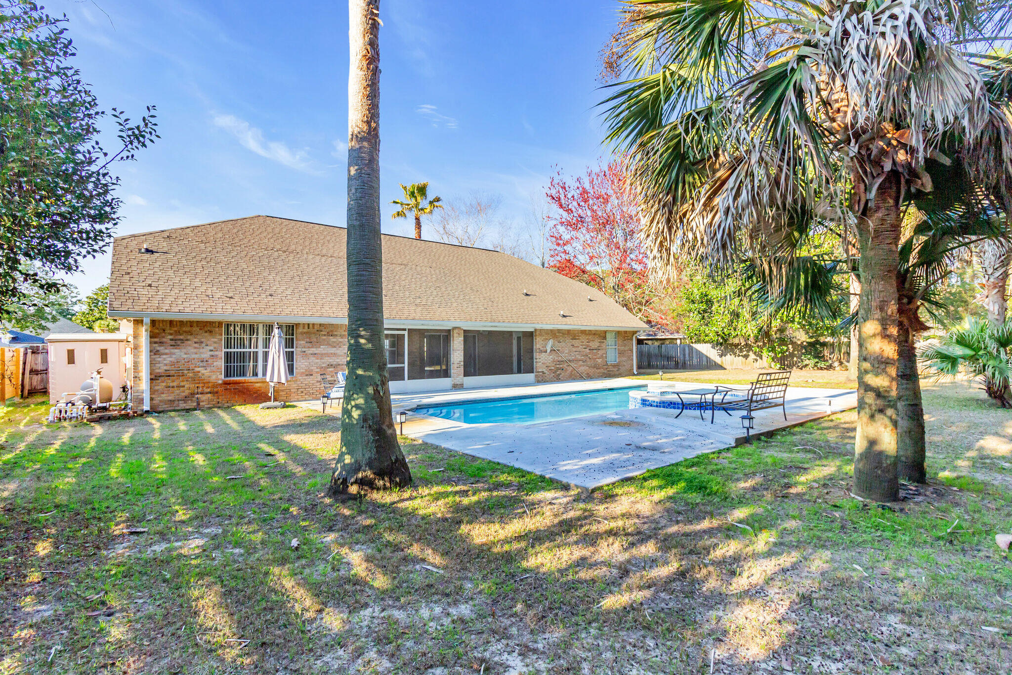 RAINTREE ESTATES - Residential Lease