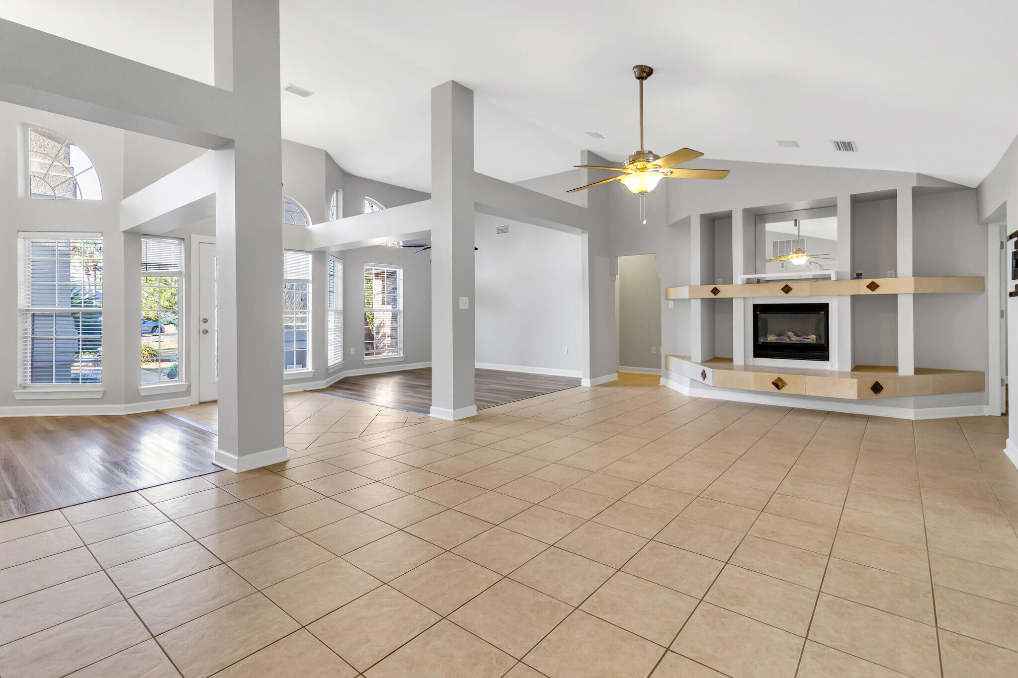 RAINTREE ESTATES - Residential Lease