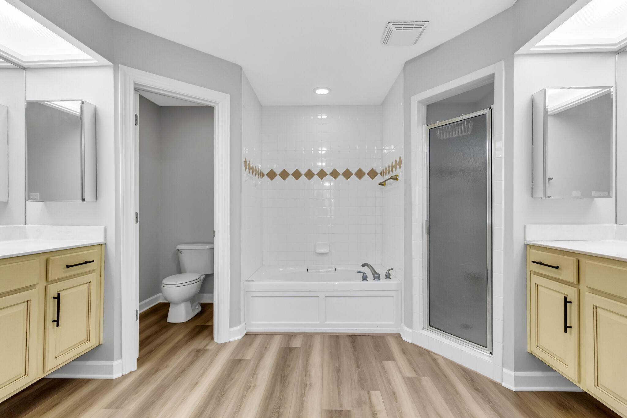 RAINTREE ESTATES - Residential Lease