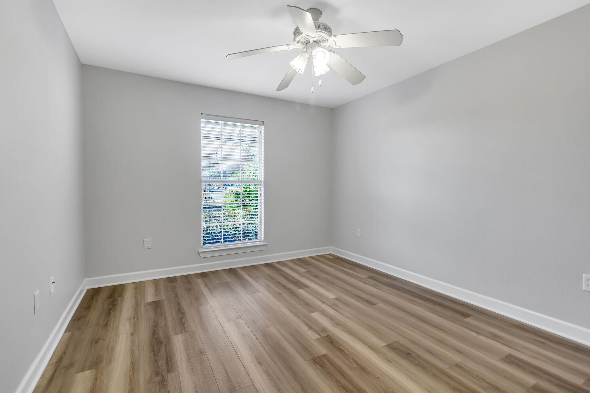 RAINTREE ESTATES - Residential Lease