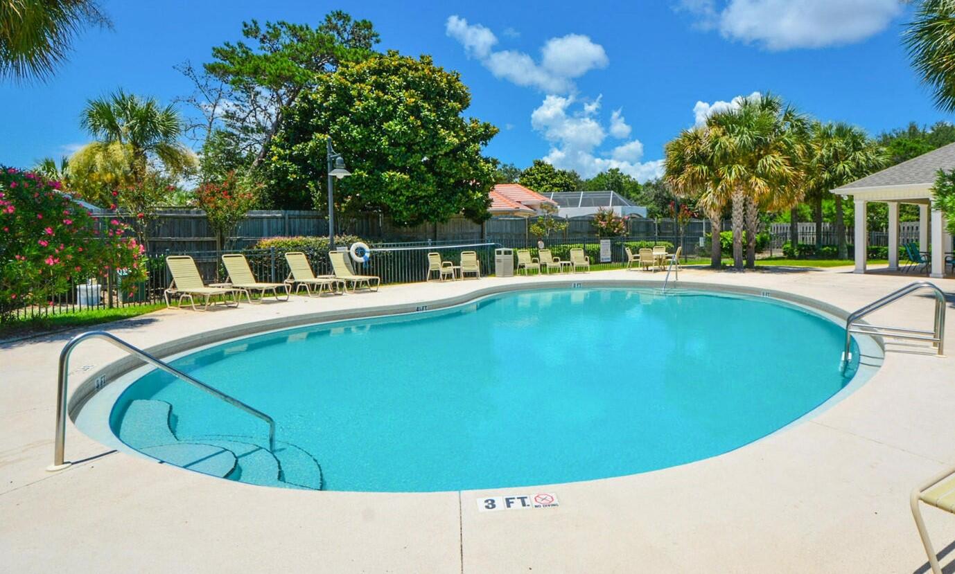 DIAMOND LAKES - Residential