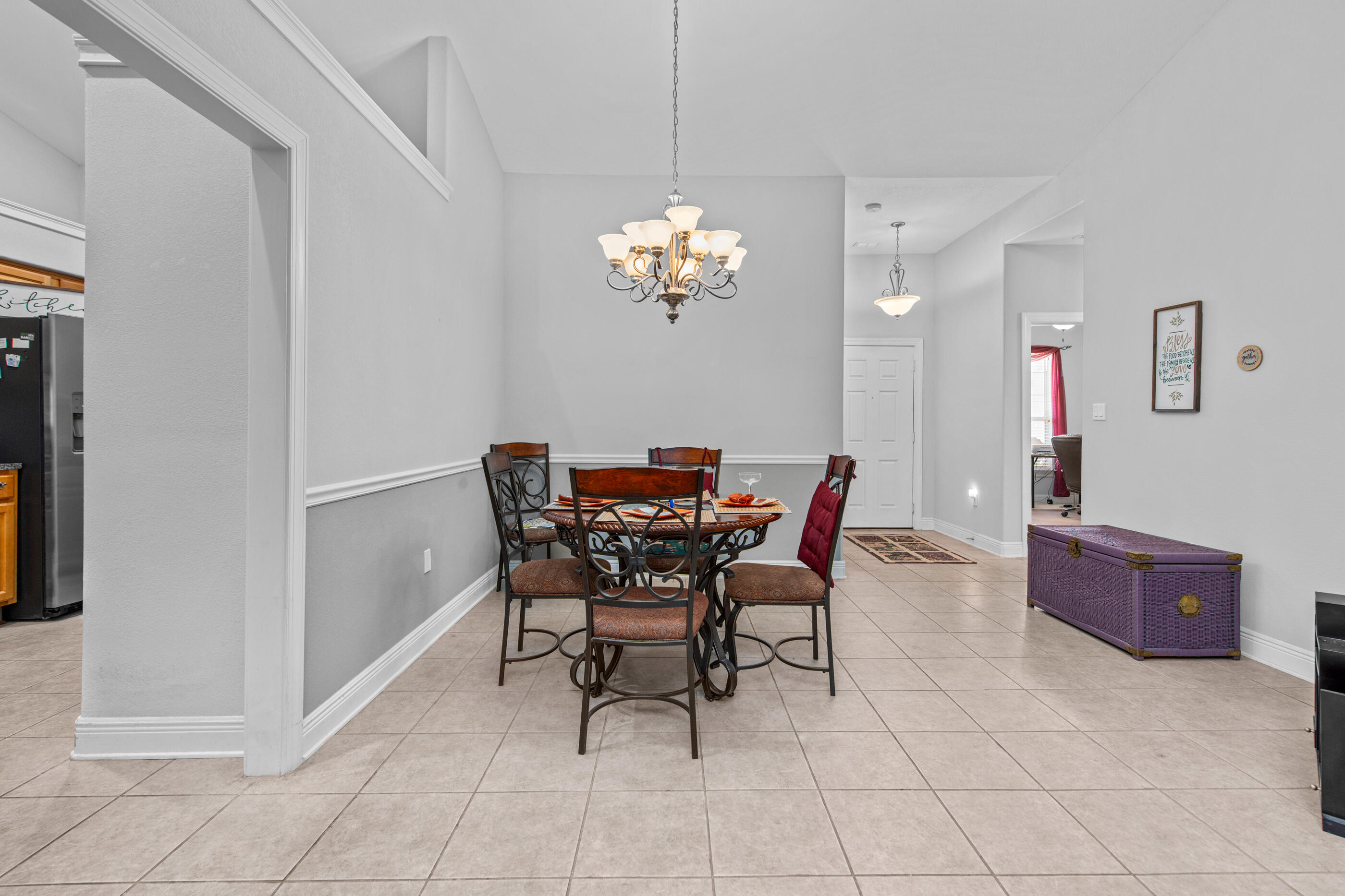 DIAMOND LAKES - Residential